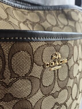 Coach Signature Canvas Crossbody Bag Tan Black